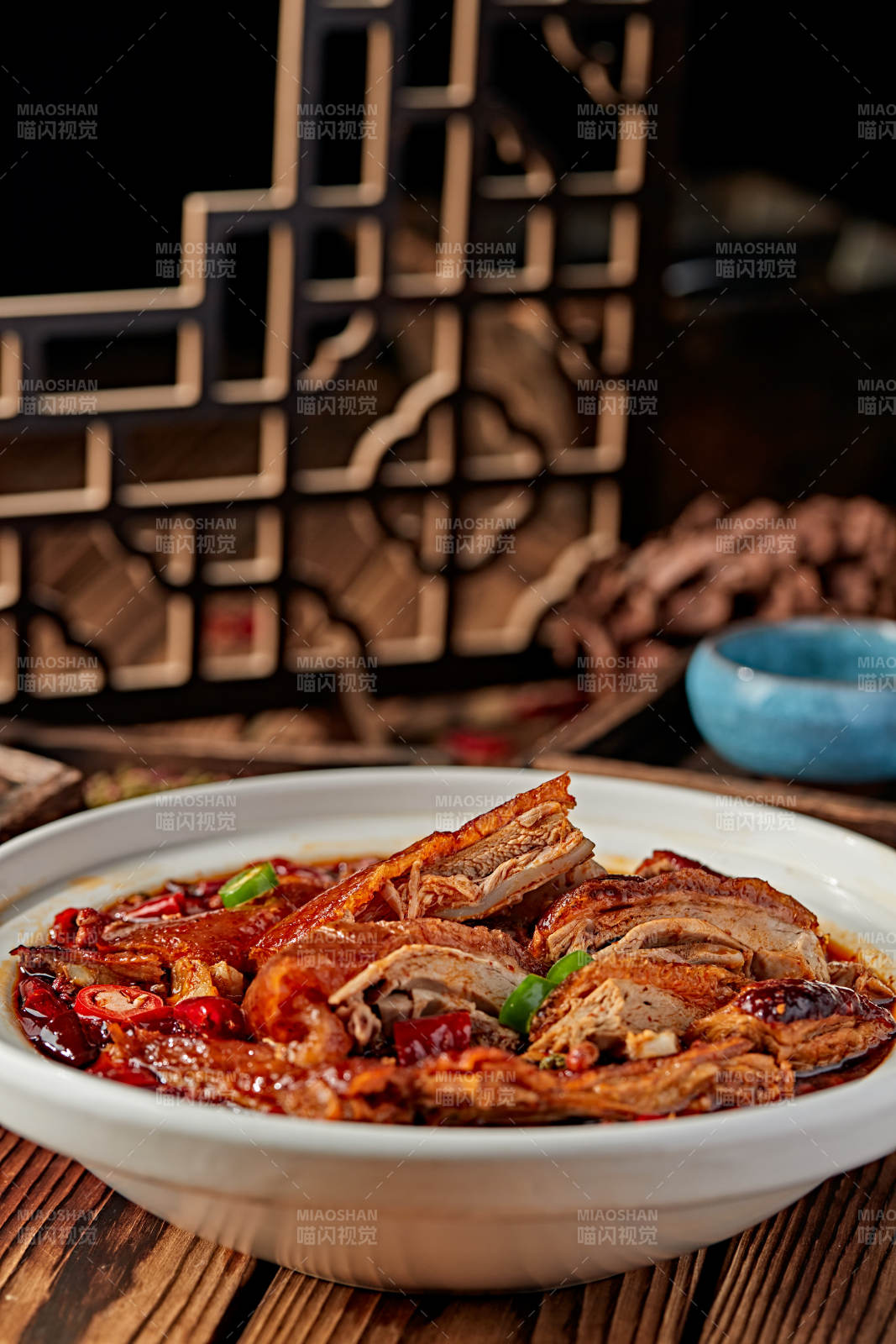 砂锅红油香辣炖老鸭图片