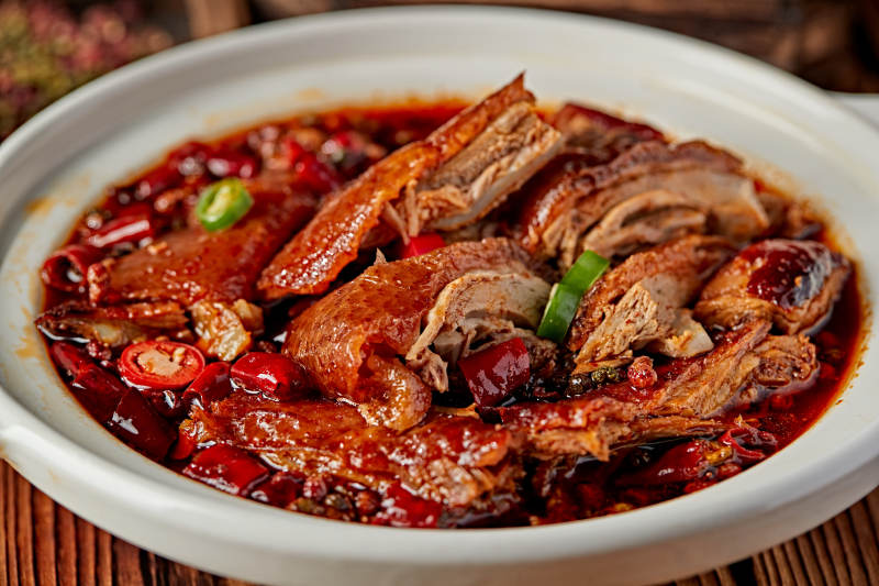 砂锅红油香辣炖老鸭图片