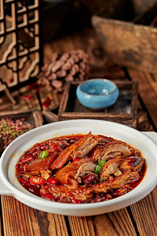 砂锅红油香辣炖老鸭图片