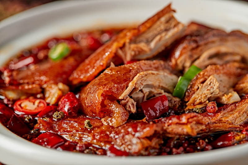 砂锅红油香辣炖老鸭图片
