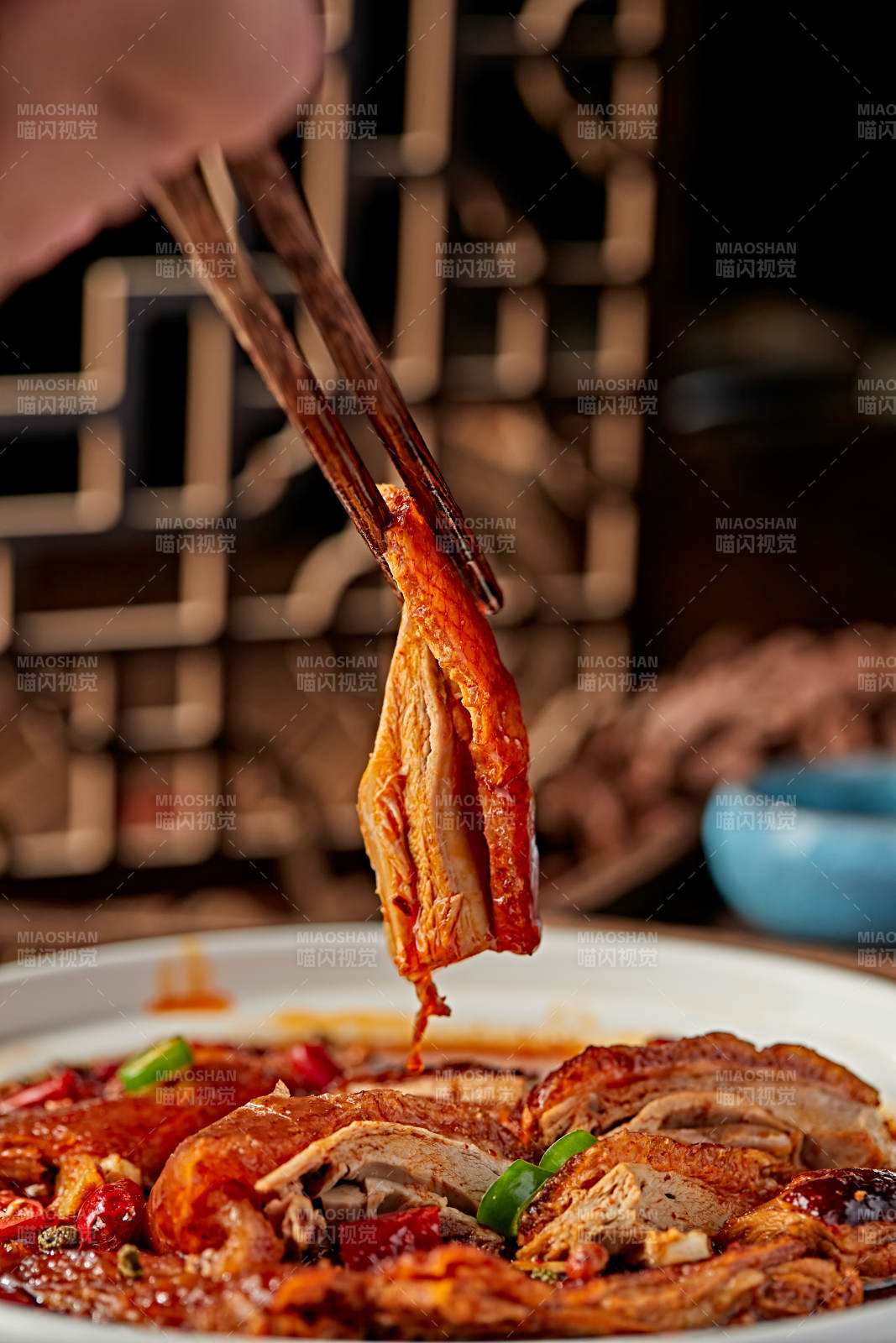 砂锅红油香辣炖老鸭图片