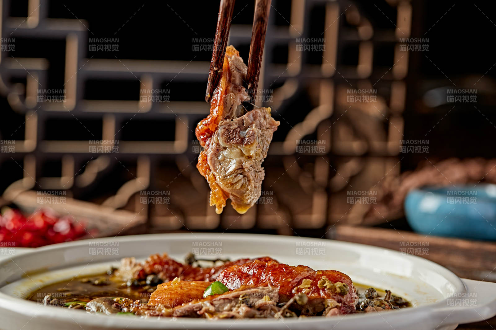 砂锅藤椒椒麻炖老鸭图片