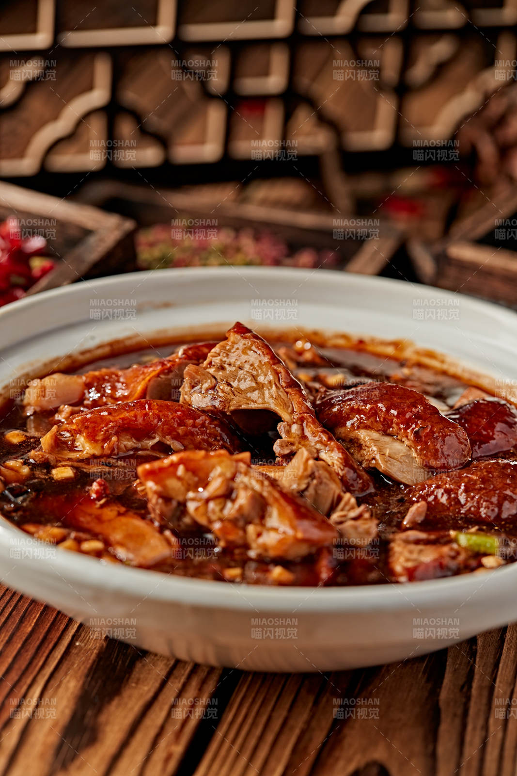 砂锅酱香炖老鸭图片