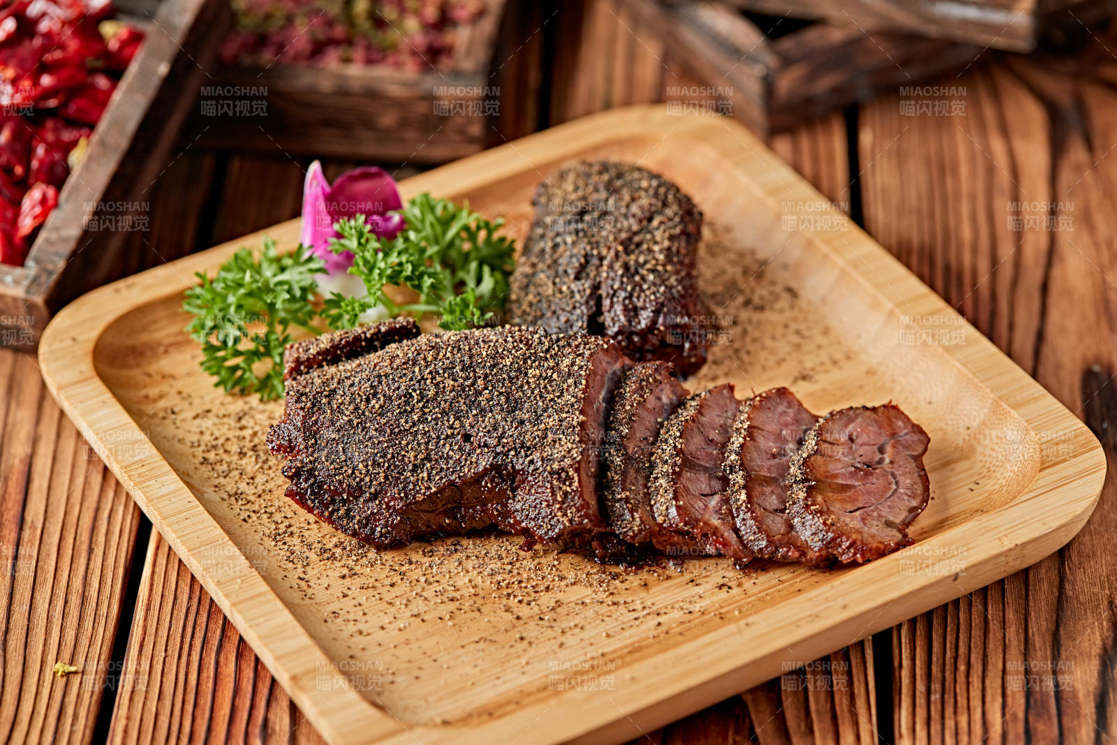 黑胡椒散粉香煎牛腱子图片