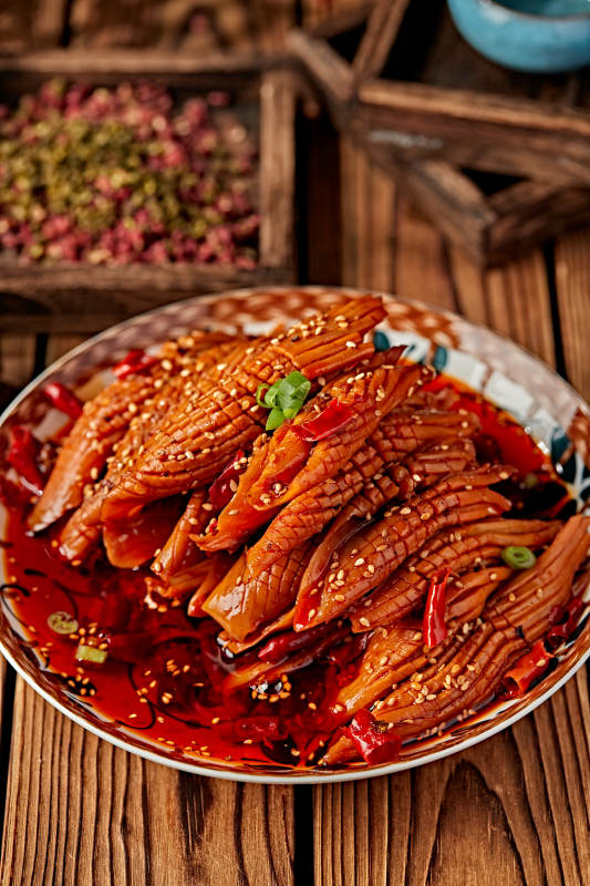 红油香辣火箭鱿鱼身图片