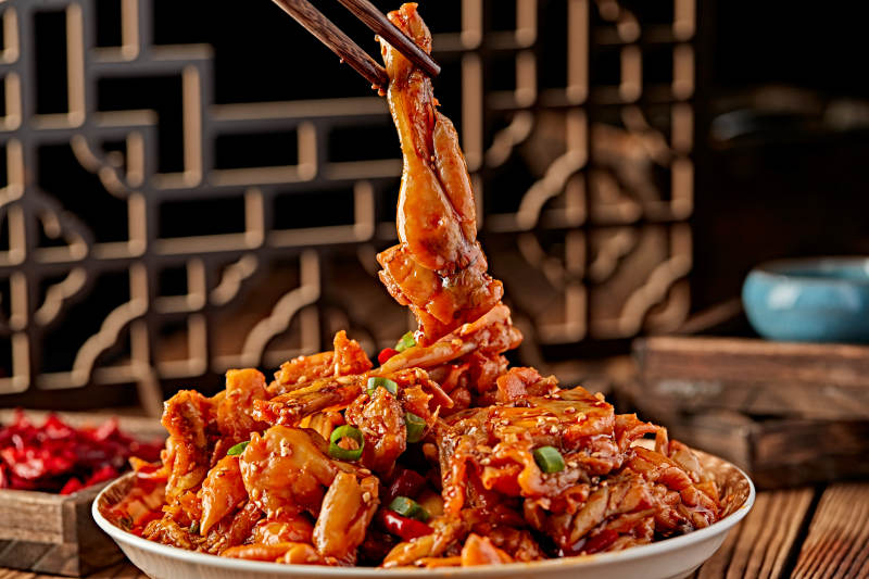 红油酸辣泡椒香水牛蛙图片