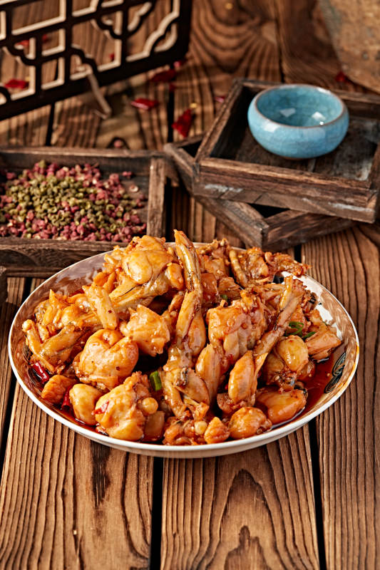 红油酸辣泡椒香水牛蛙图片