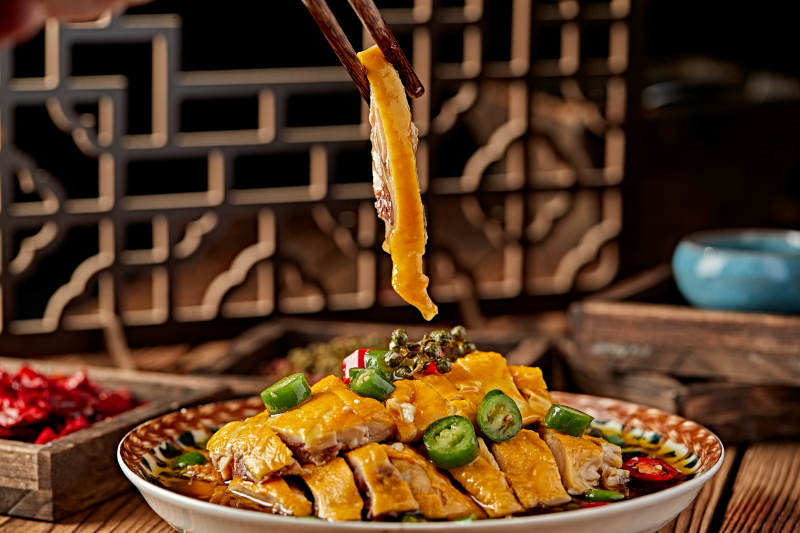 葱香藤椒香辣口水鸡图片