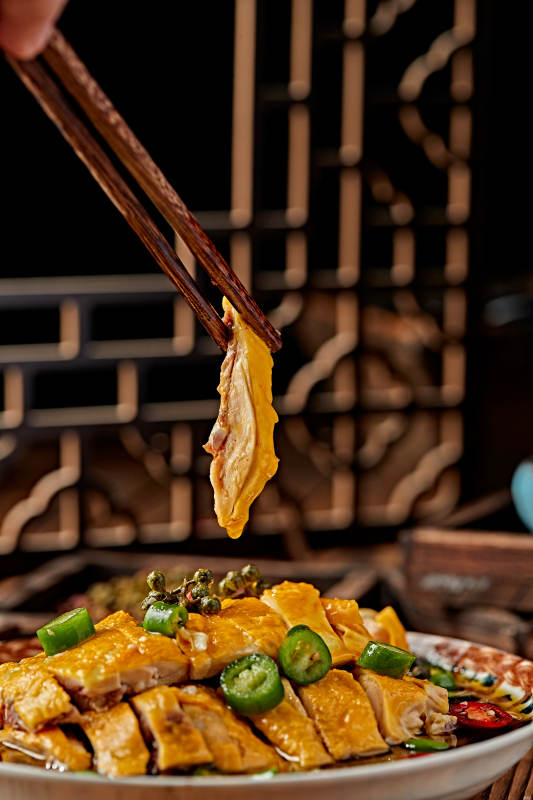 葱香藤椒香辣口水鸡图片