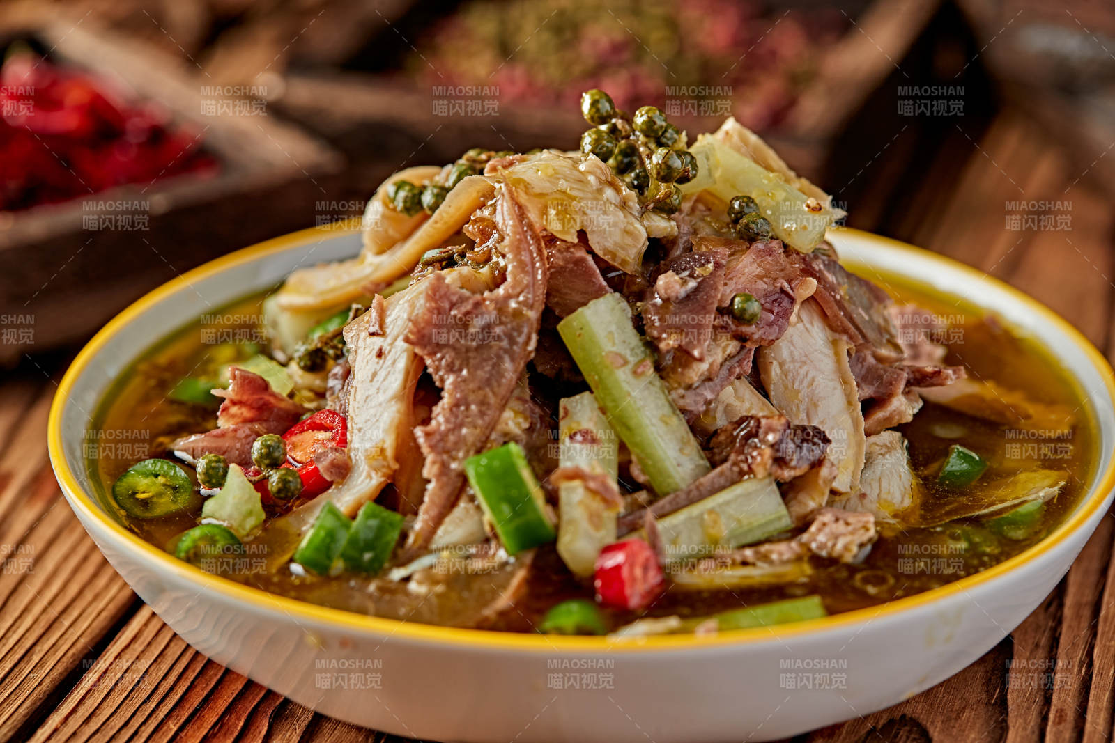 藤椒香辣夫妻肺片图片