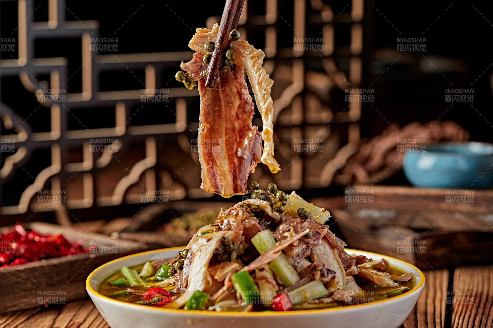 藤椒香辣夫妻肺片图片