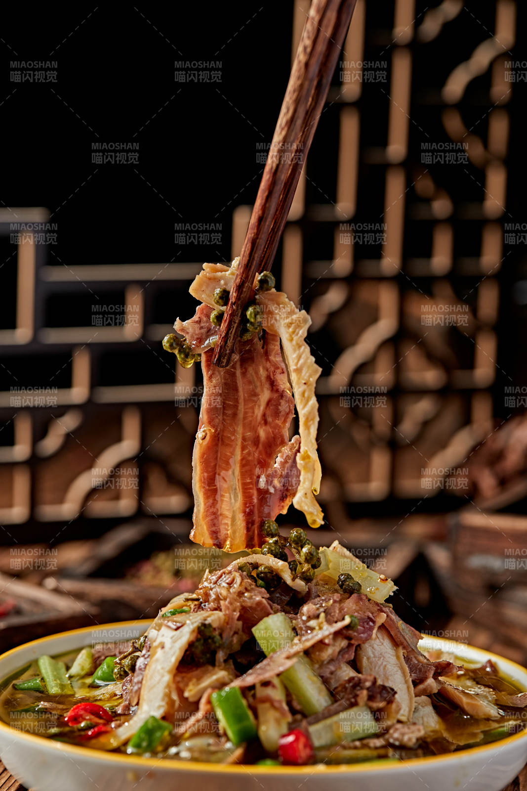 藤椒香辣夫妻肺片图片