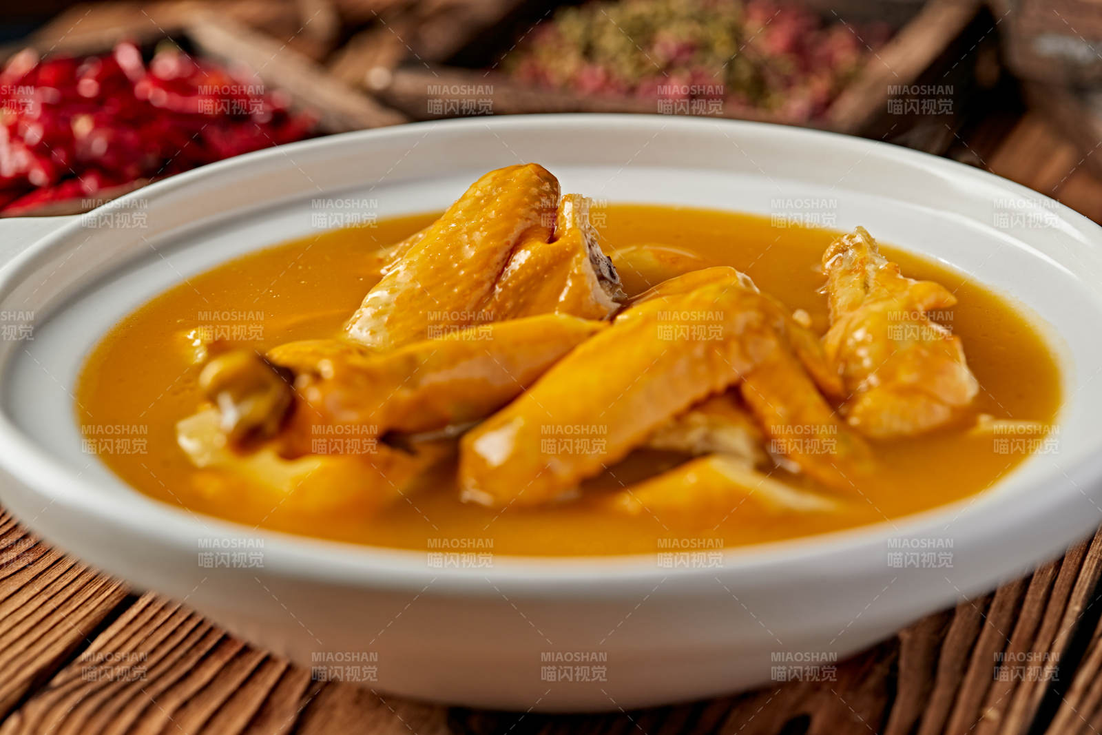 砂锅美味咖喱鸡图片