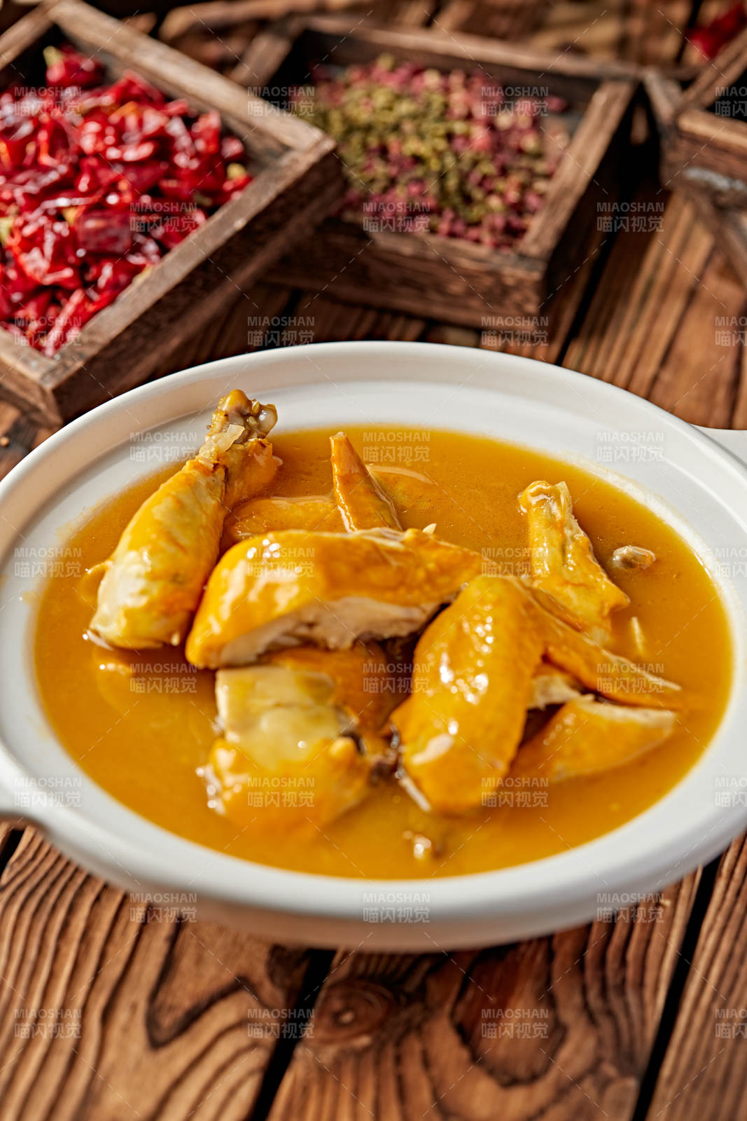 砂锅美味咖喱鸡图片