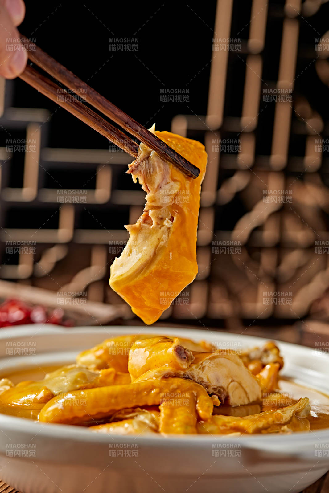 砂锅美味咖喱鸡图片