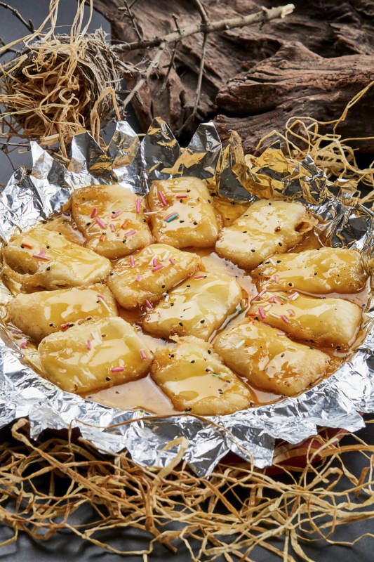 木托铁板蜜汁奶豆腐切片图片