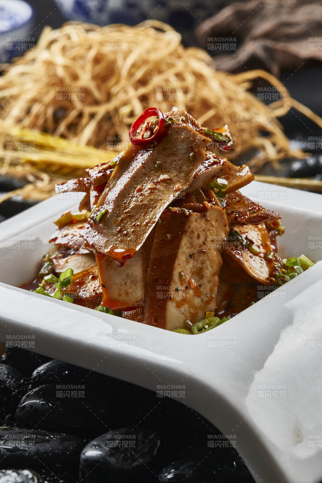 凉拌香辣豆腐干干子图片