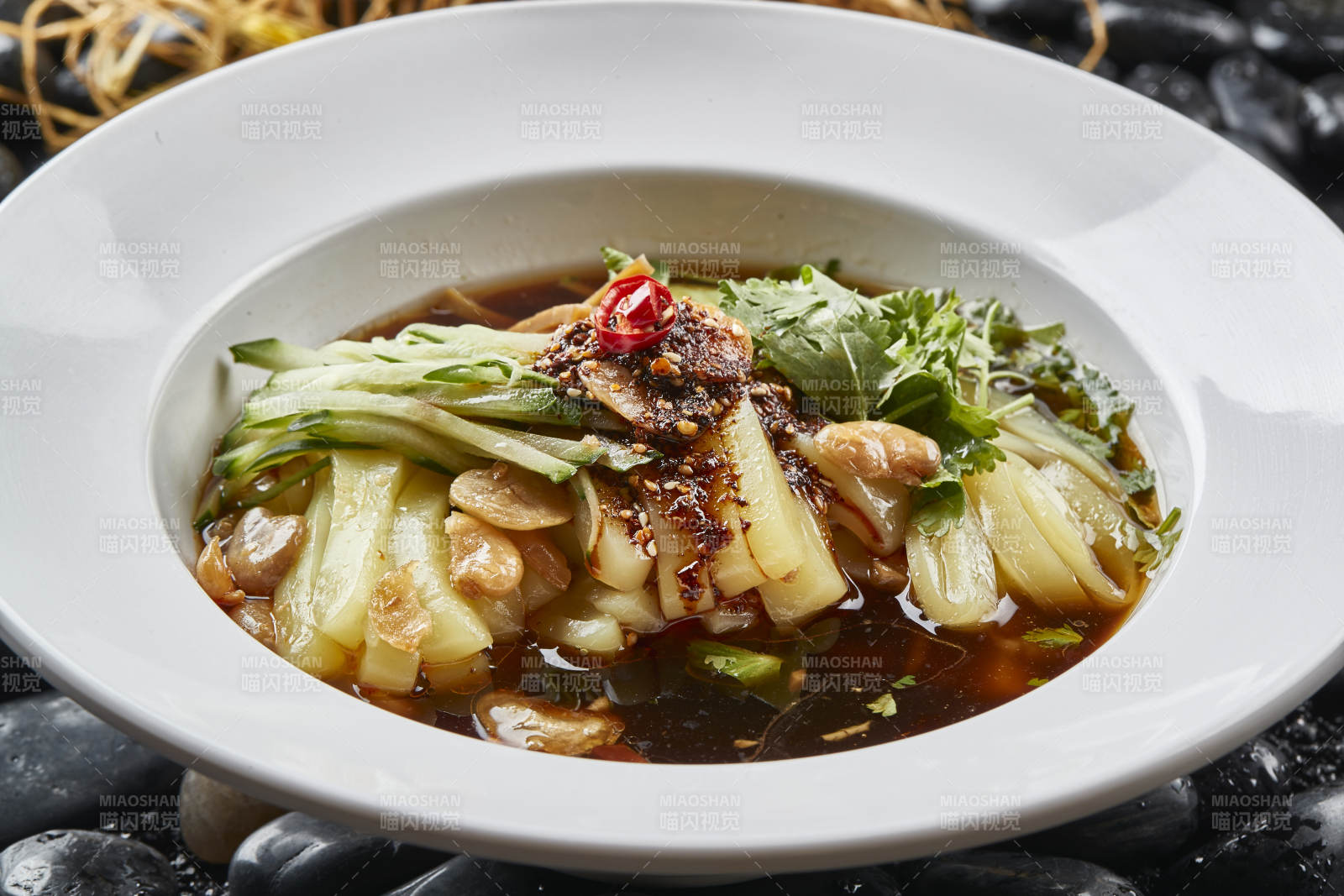 兰花豆黄瓜醋豌豆凉粉图片