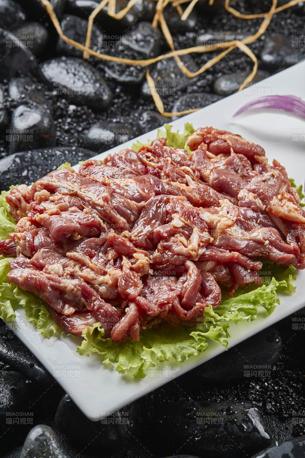 烤肉食材腌渍极品牛五花肉图片