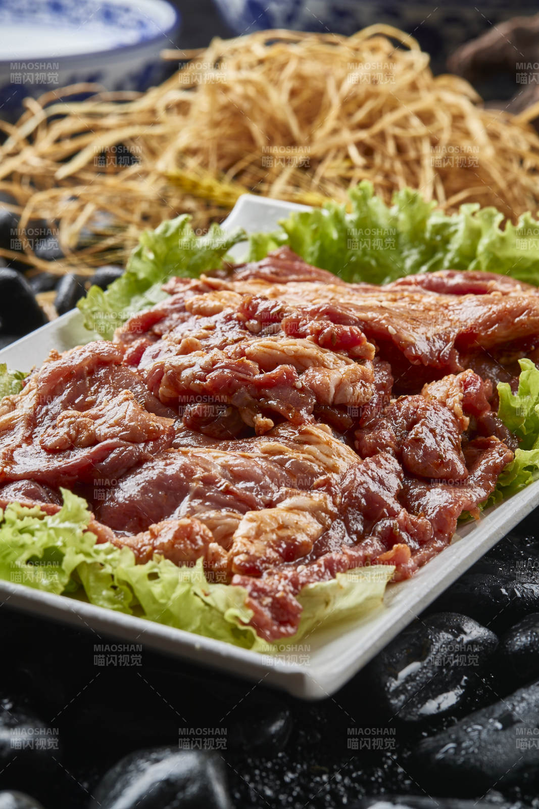 烤肉食材腌渍极品牛五花肉图片