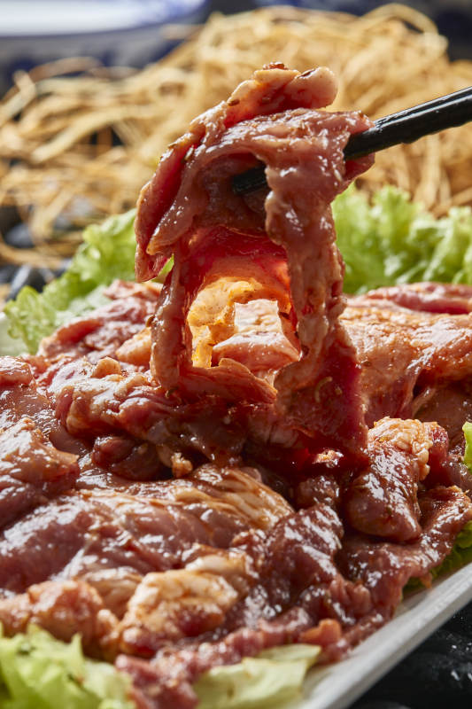 烤肉食材腌渍极品牛五花肉图片