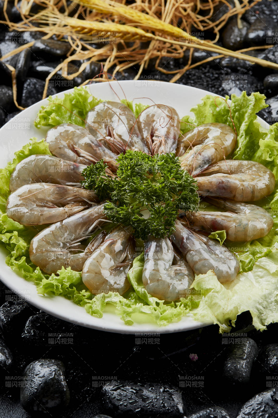 烤肉食材新鲜大虾图片