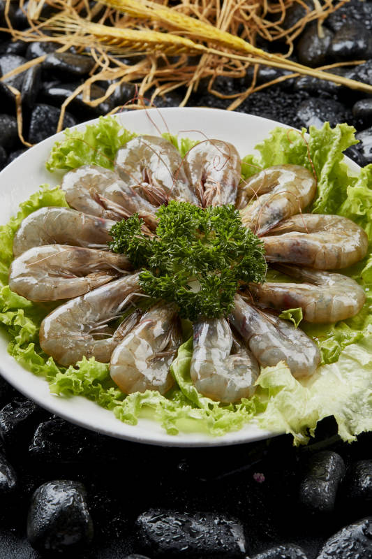 烤肉食材新鲜大虾图片