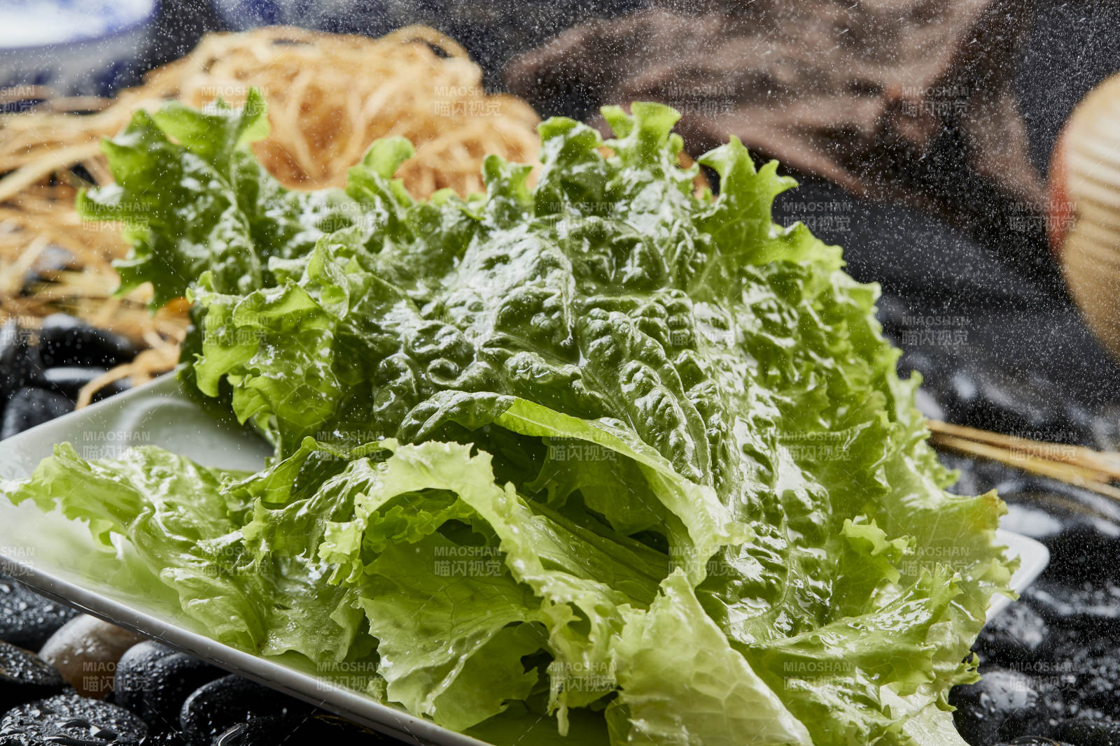 涮烤食材生菜叶图片