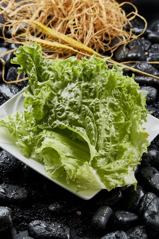 涮烤食材生菜叶图片