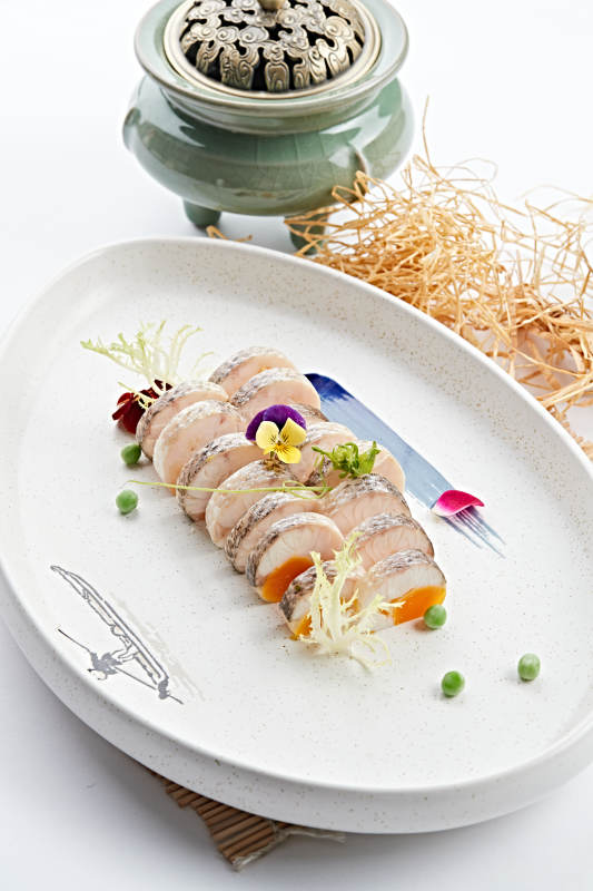 金枪鱼卷切片图片