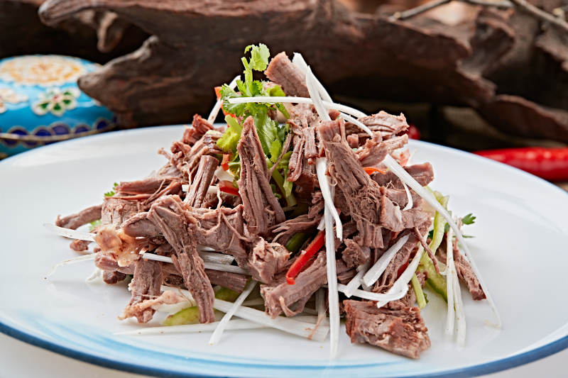 手撕小驴肉图片