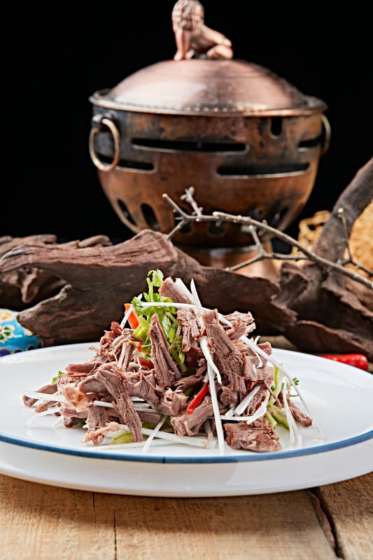 手撕小驴肉图片