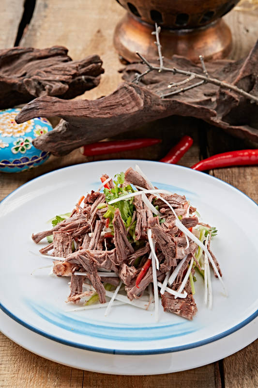 手撕小驴肉图片