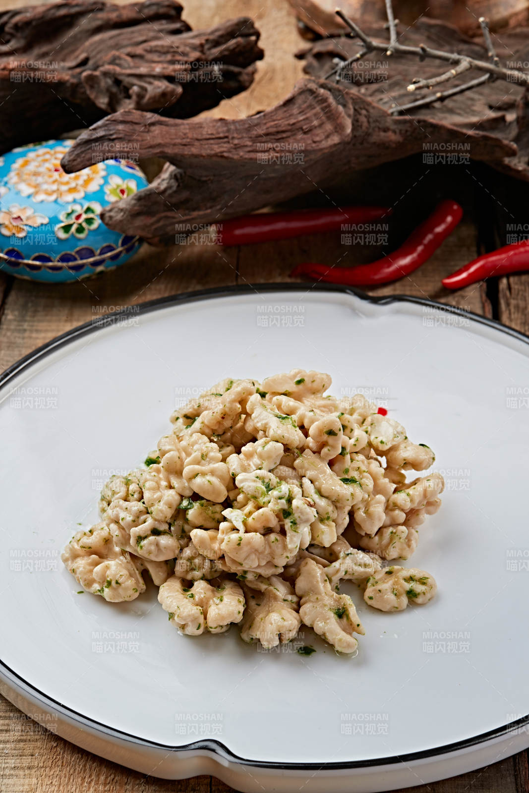 鲜山葵酱醸桃仁图片