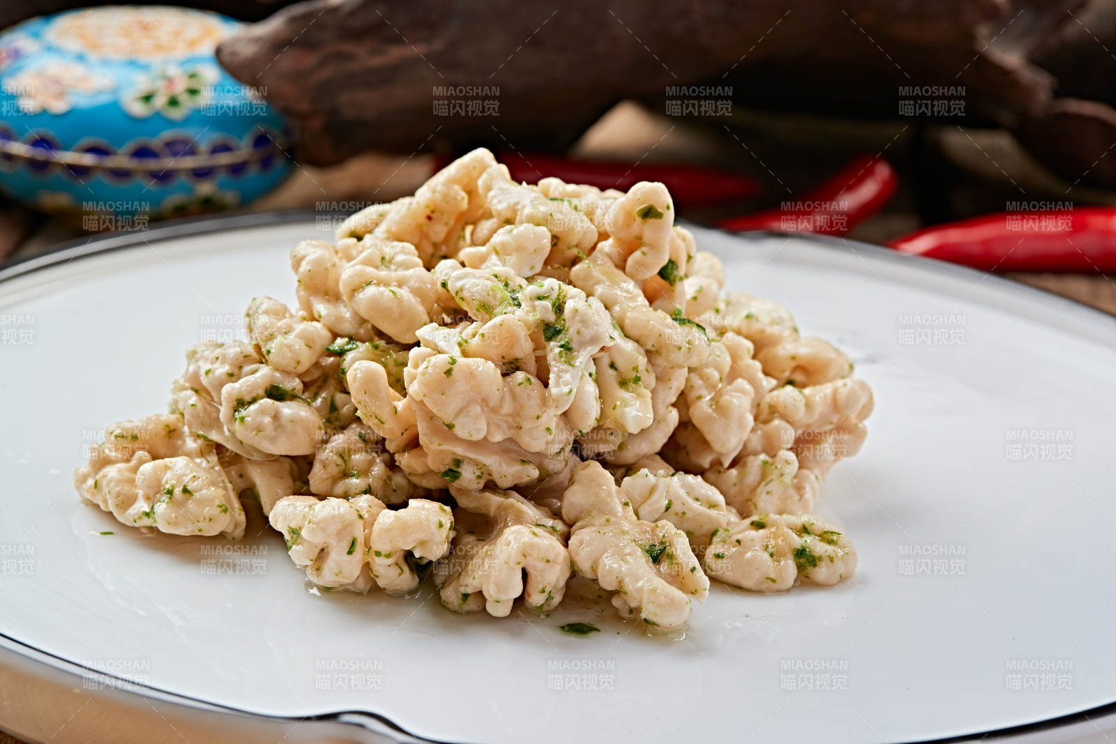 鲜山葵酱醸桃仁图片