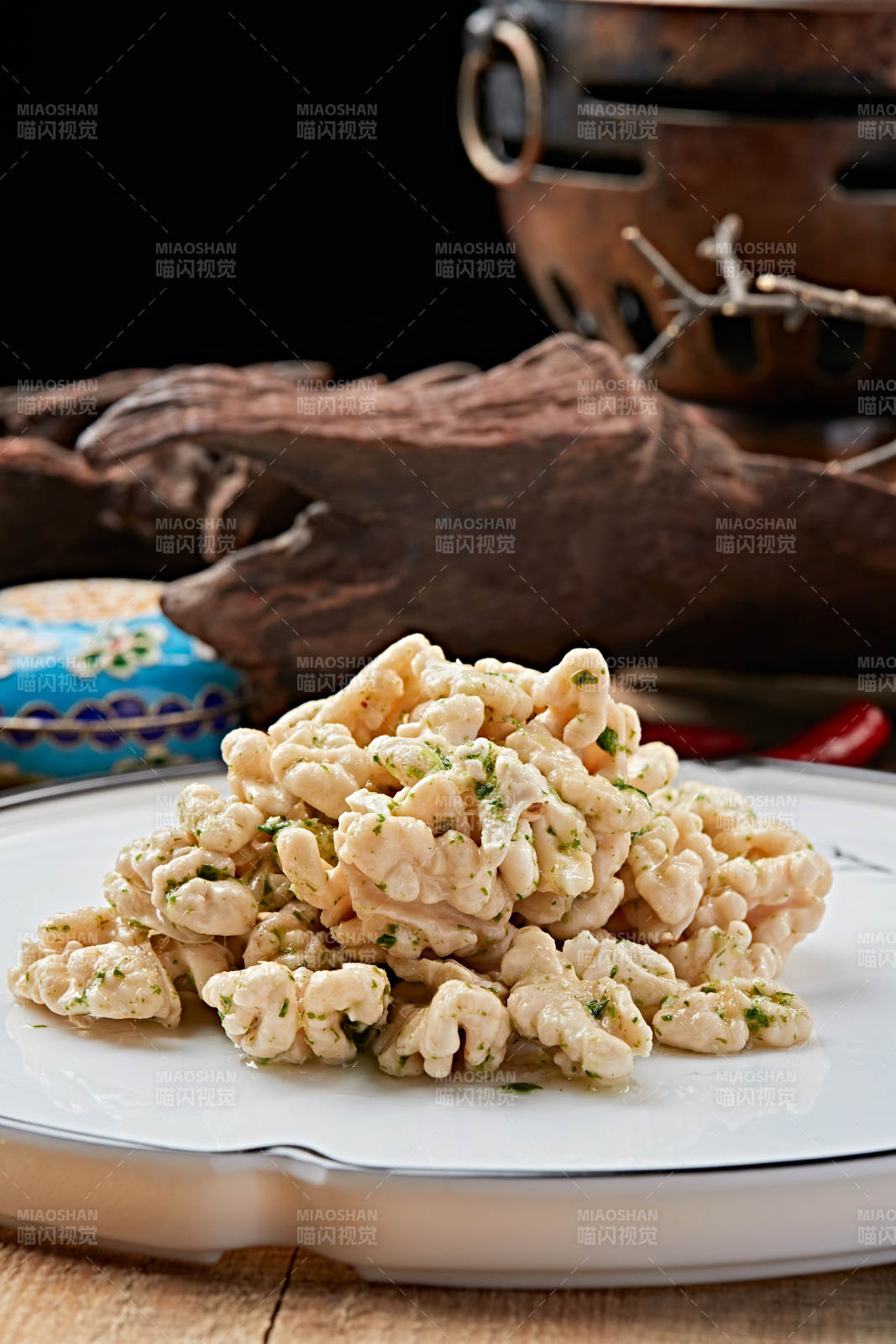 鲜山葵酱醸桃仁图片