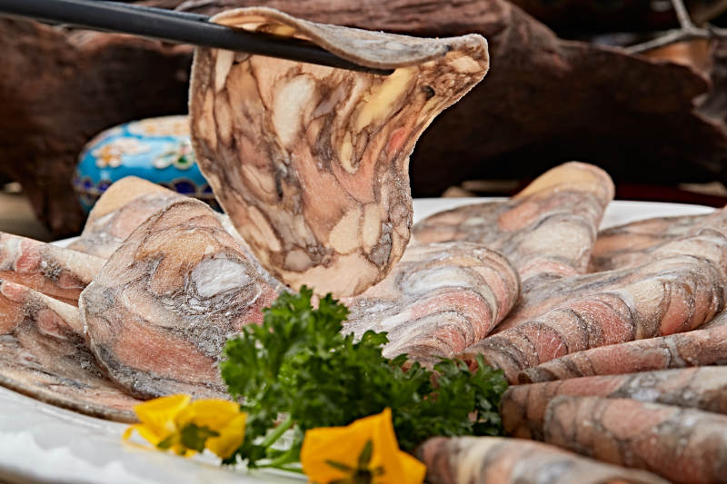 火锅食材乌鸡肉片图片