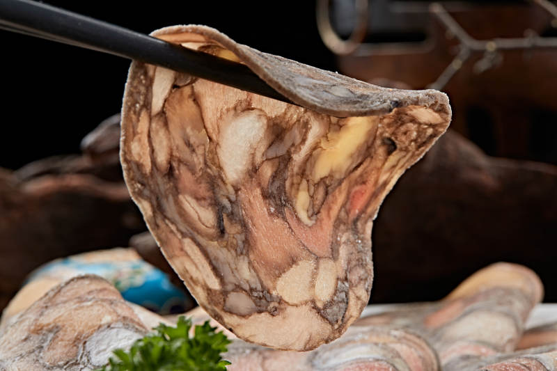 火锅食材乌鸡肉片图片