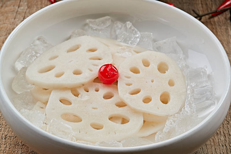 火锅食材冰镇鲜藕片图片