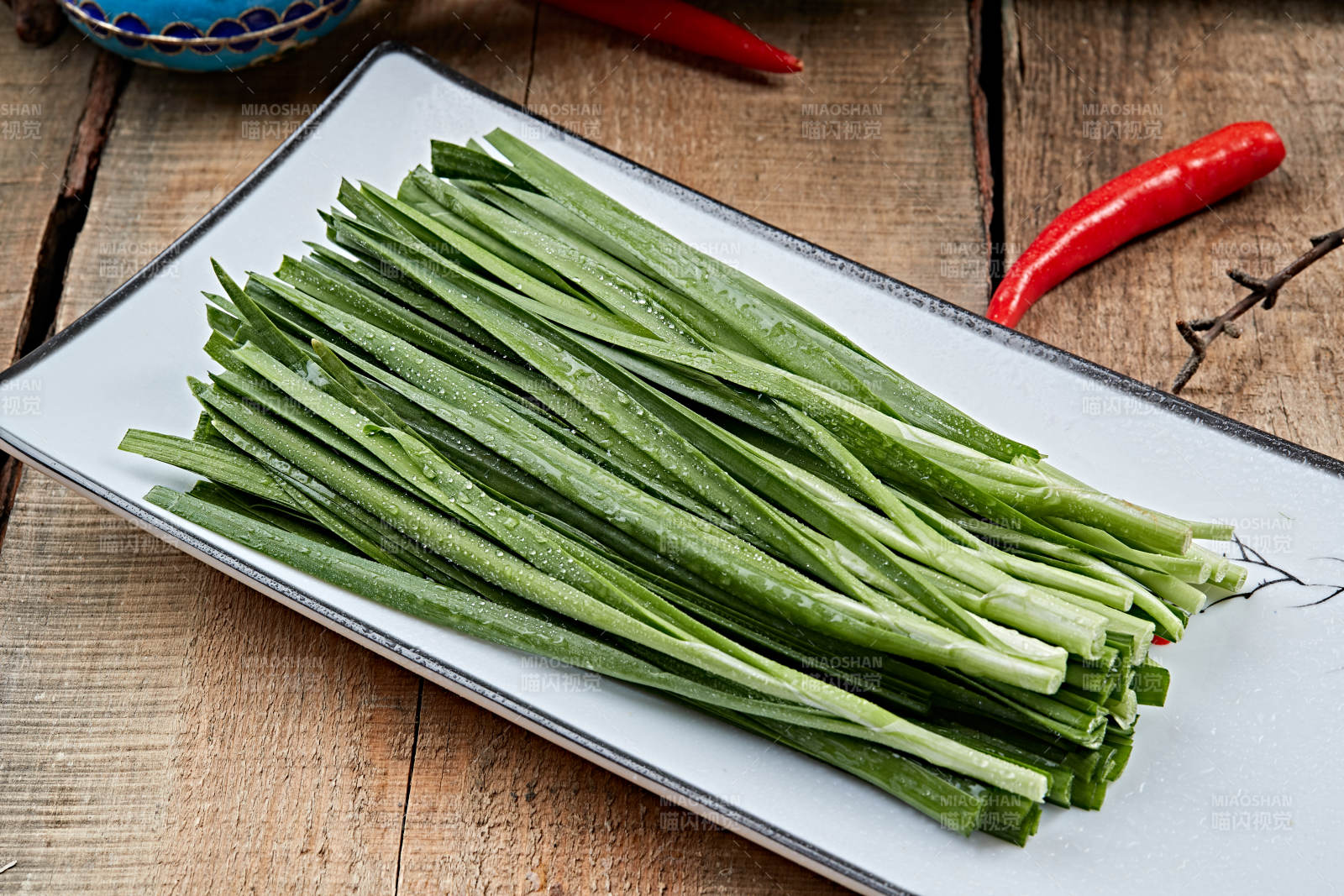 火锅涮肉食材鲜韭菜图片