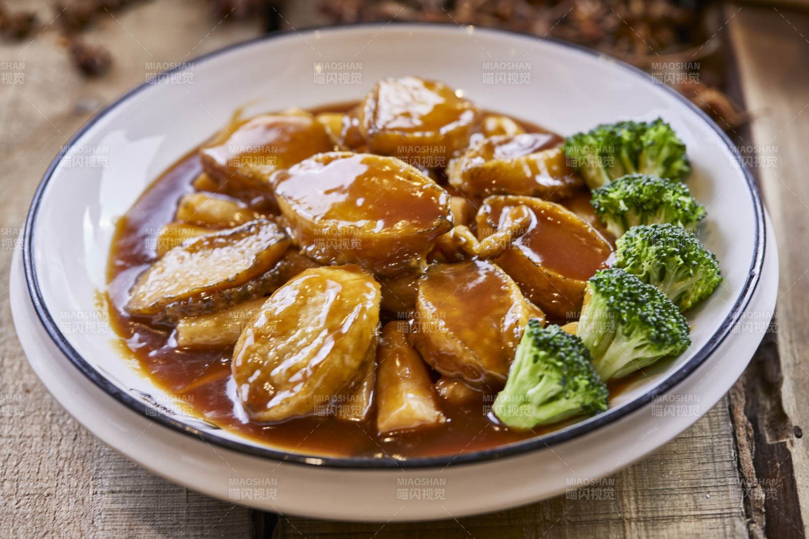 铁棍山药煨鲍鱼图片