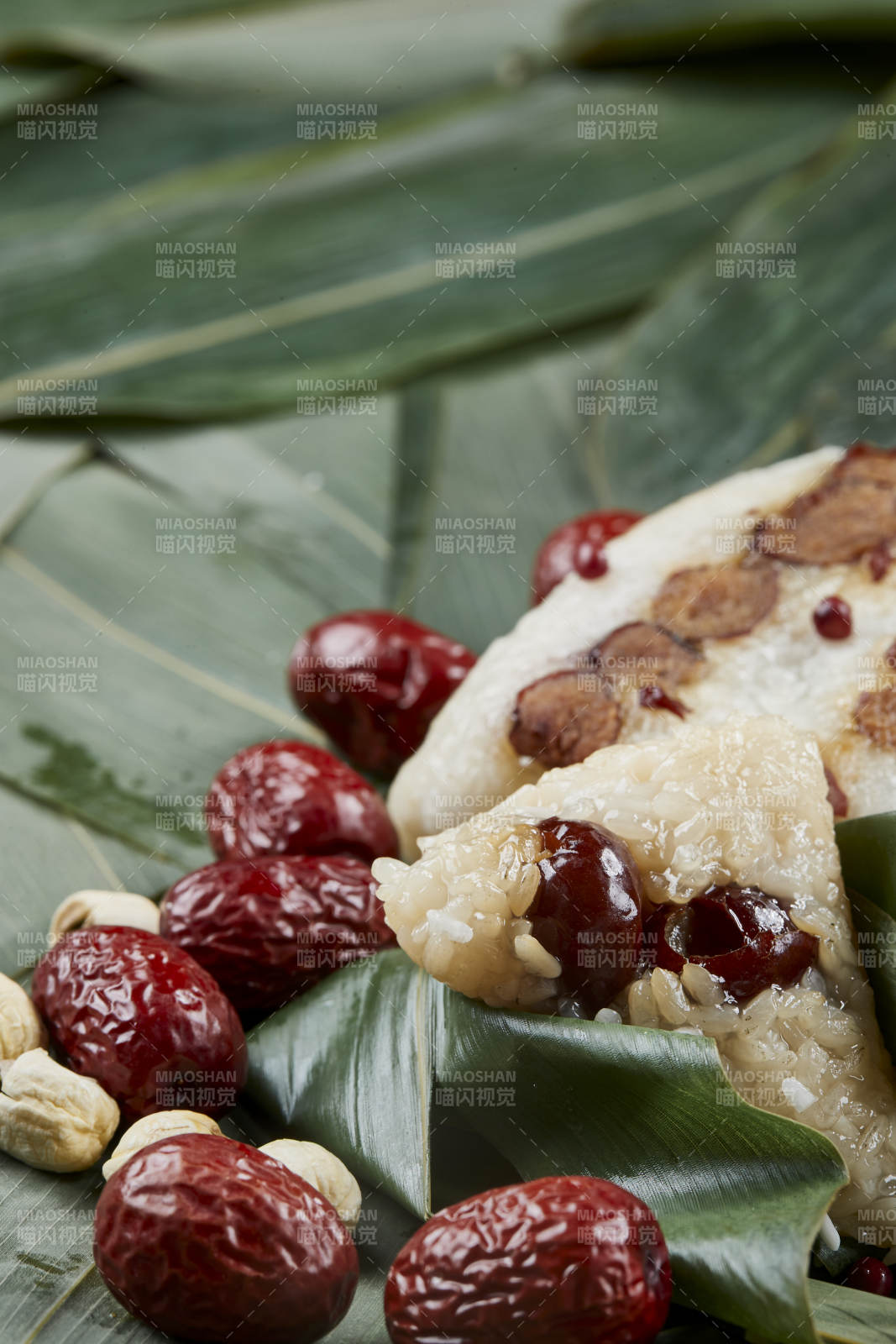端午节的粽子和原材料图片