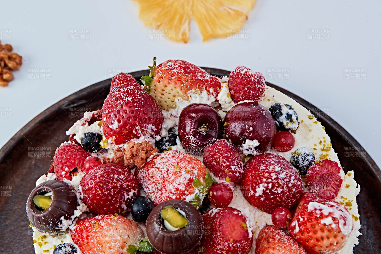 奶油抹茶鲜水果蔓越莓馅料多层蛋糕图片