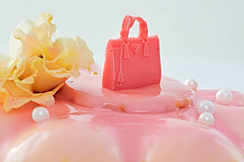 玫瑰初吻蓝莓夹心鲜奶蛋糕图片