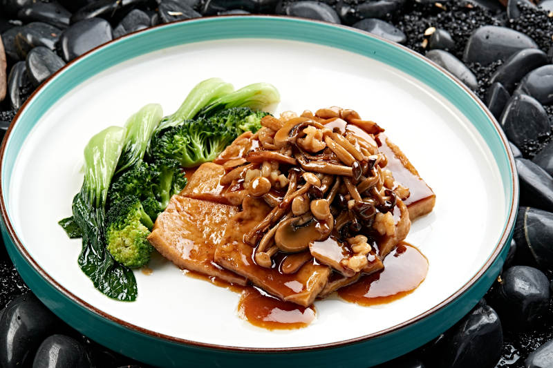 杂菌黄焖锅塌豆腐图片