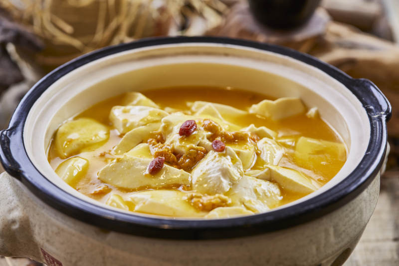 蟹黄海胆炖豆腐图片