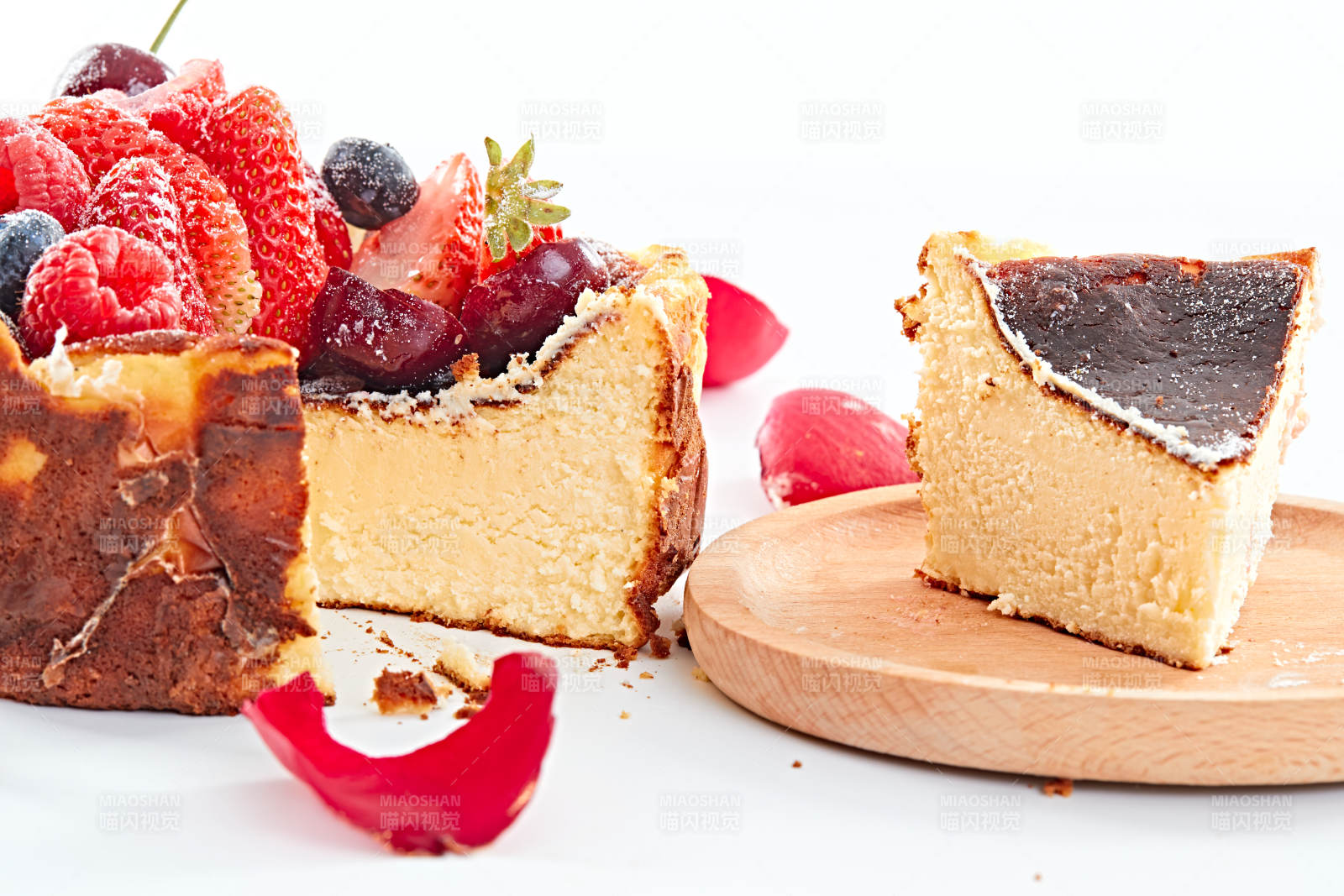 巴斯克芝士风暴鲜果乳酪蛋糕图片