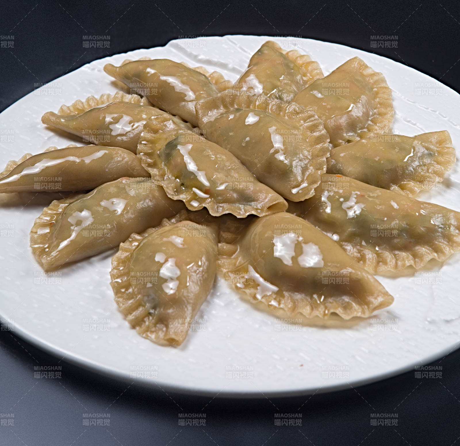 锅巴莜面蒸饺图片