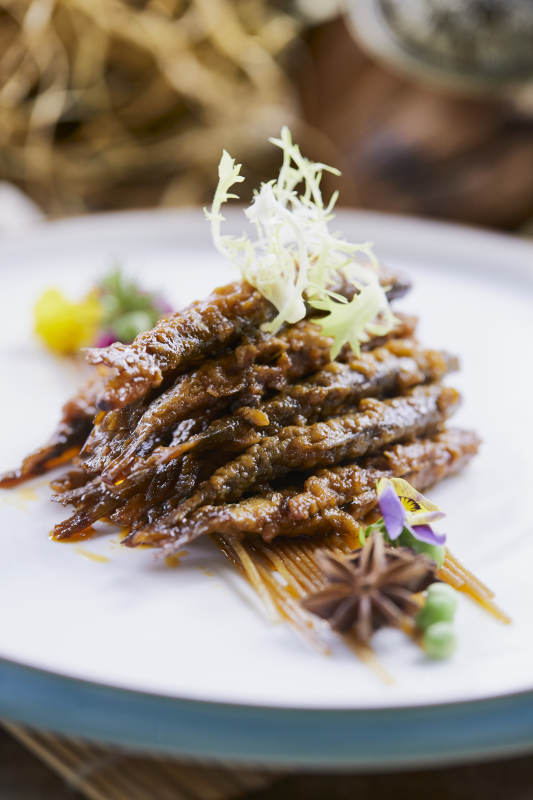 裹面油炸香酥小鱼图片