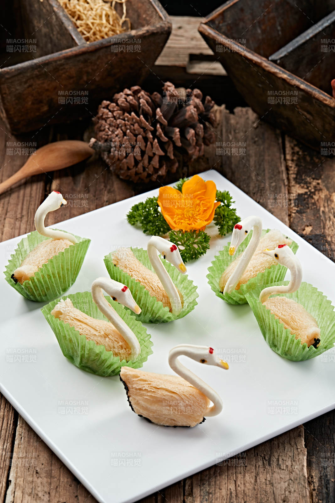 茶餐点心天鹅榴莲酥图片